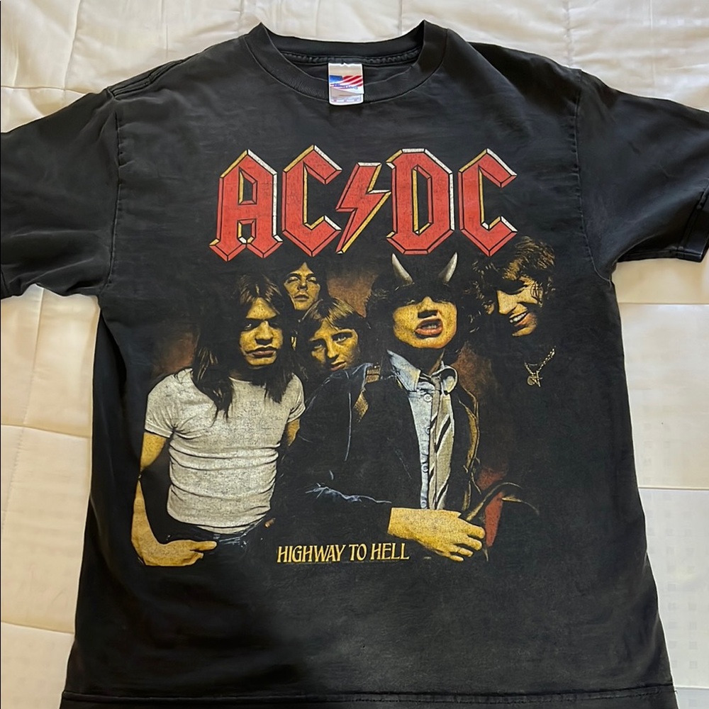 VINTAGE AC/DC Black Graphic T-Shirt